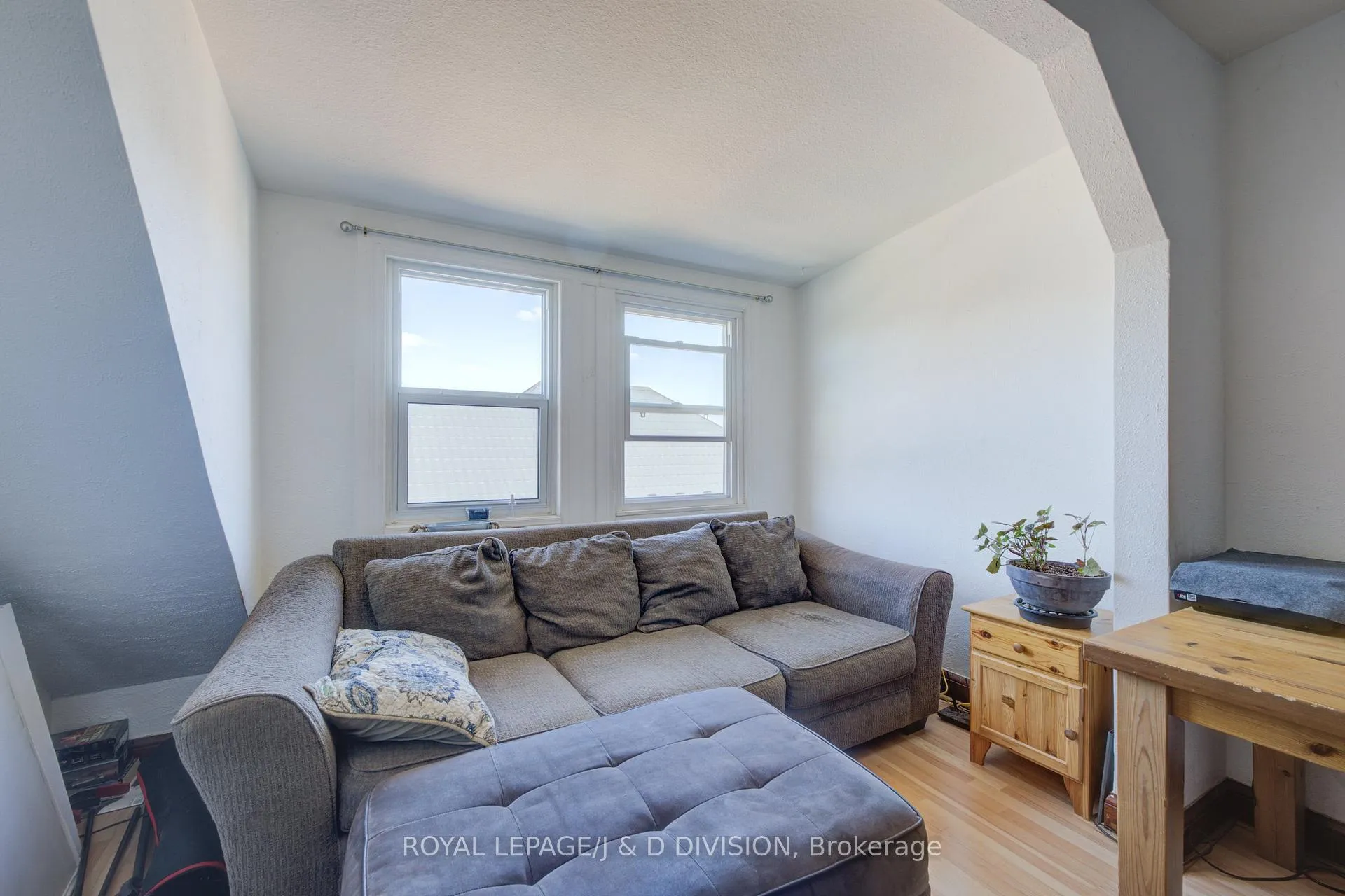 Photo 30 of 345 Louisa Street, Kitchener — HOMEH