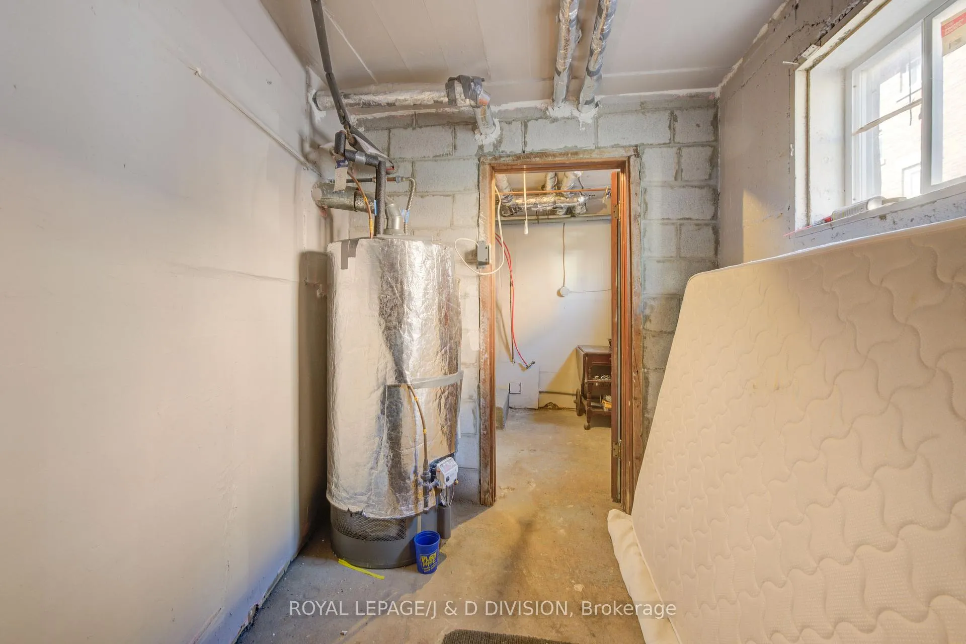 Photo 39 of 345 Louisa Street, Kitchener — HOMEH