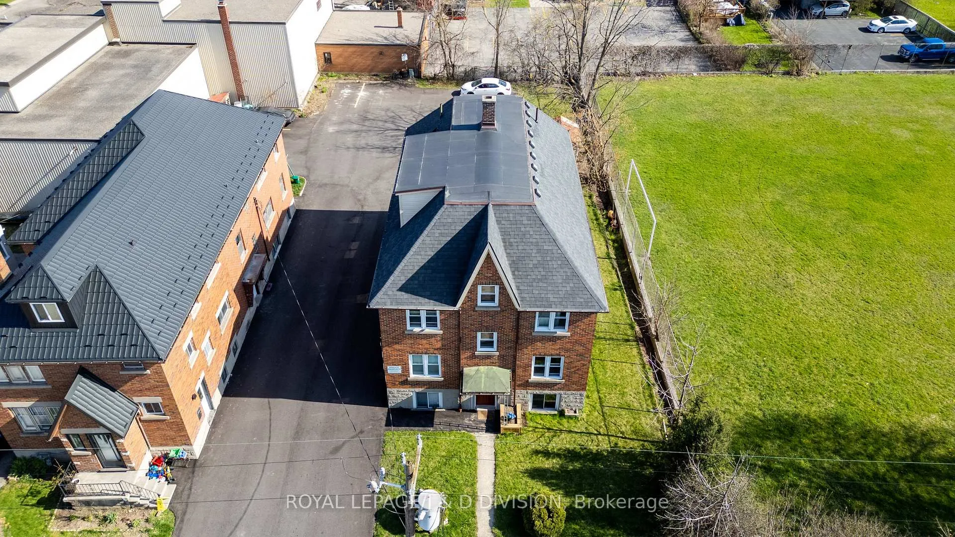 Photo 46 of 345 Louisa Street, Kitchener — HOMEH