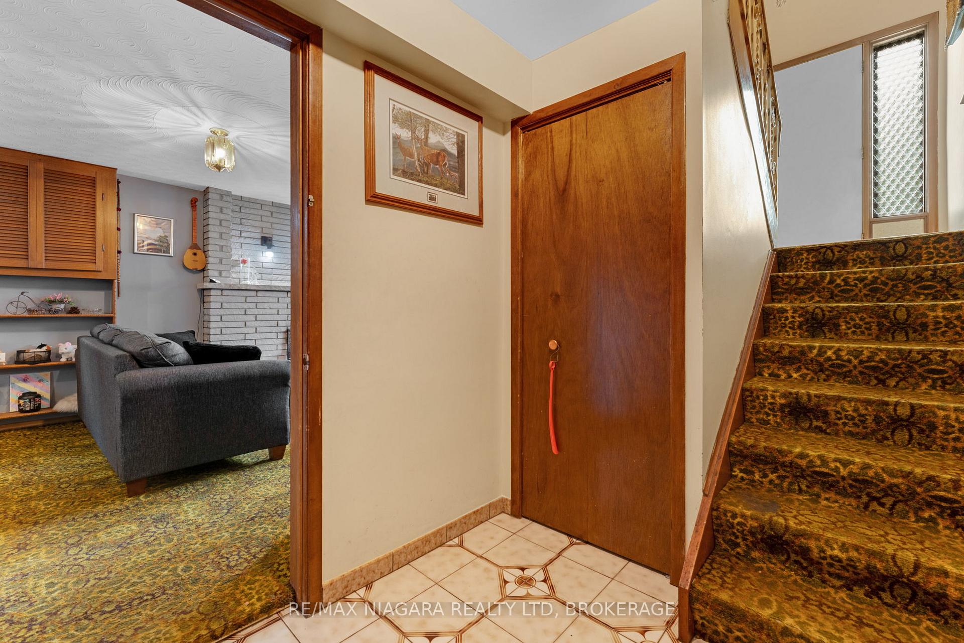 Photo 23 of 116 Pine Drive, Hamilton, Stoney Creek — HOMEH