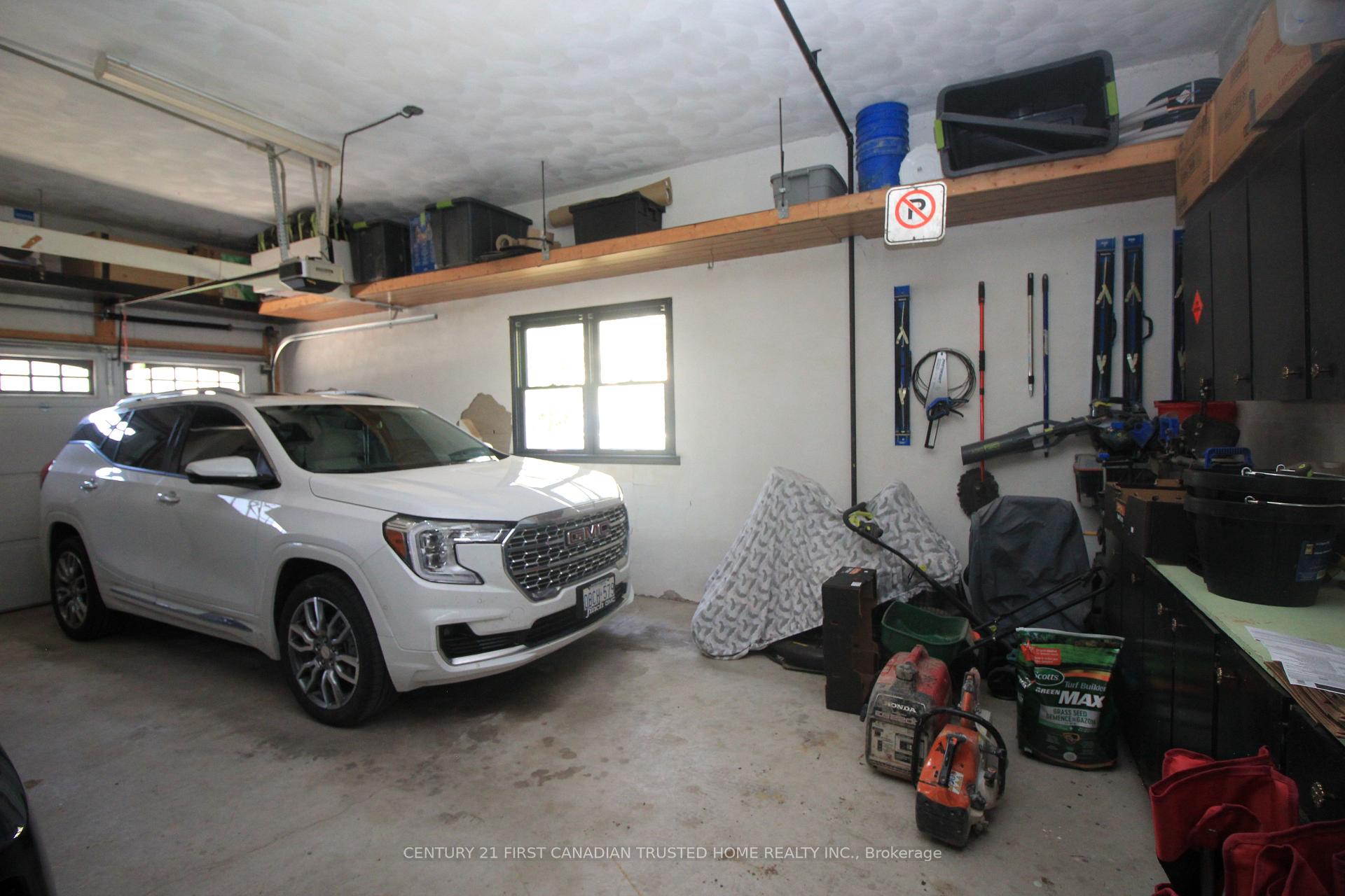 Photo 16 of 2294 Gore Street, Strathroy-Caradoc, Mount Brydges — HOMEH