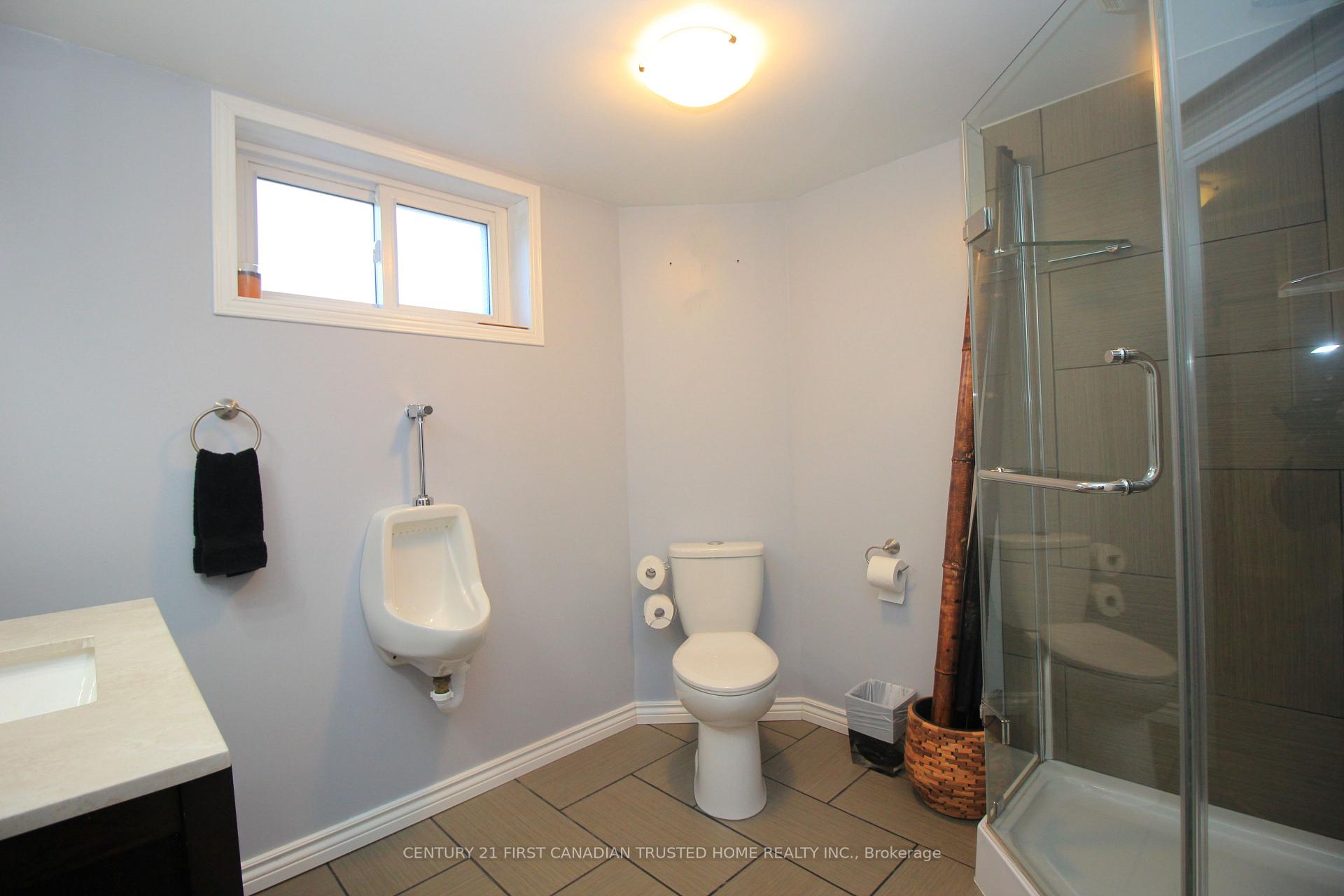 Photo 17 of 2294 Gore Street, Strathroy-Caradoc, Mount Brydges — HOMEH