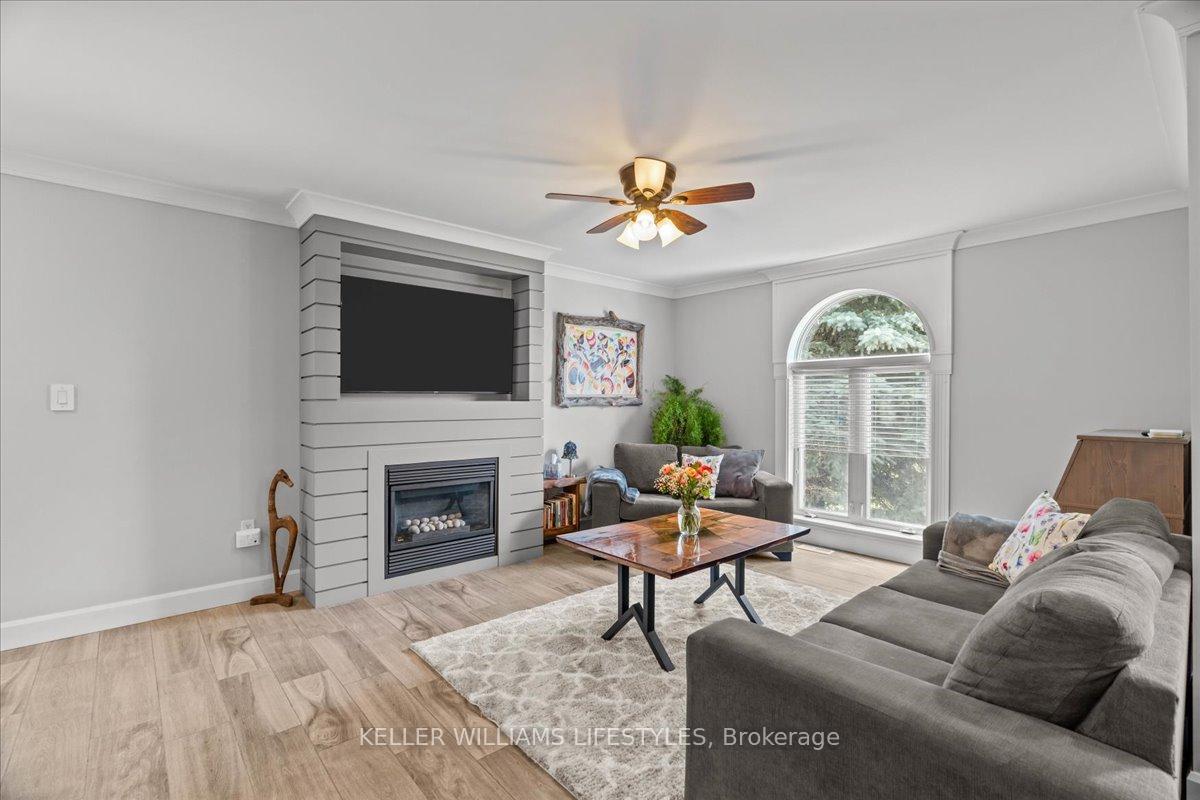 Photo 5 of 22782 Adelaide Road, Strathroy-Caradoc, Mount Brydges — HOMEH
