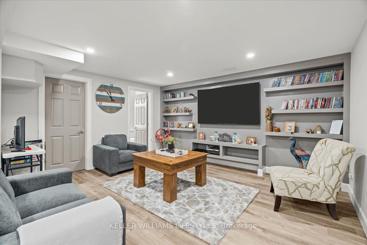 Photo 20 of 22782 Adelaide Road, Strathroy-Caradoc, Mount Brydges — HOMEH