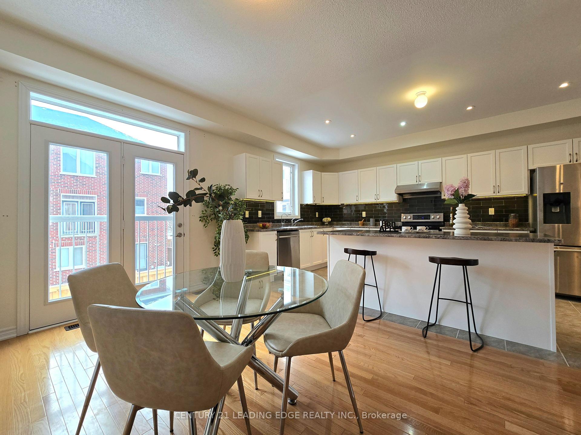 Photo 28 of 19 Living Crescent, Markham, Victoria Square — HOMEH