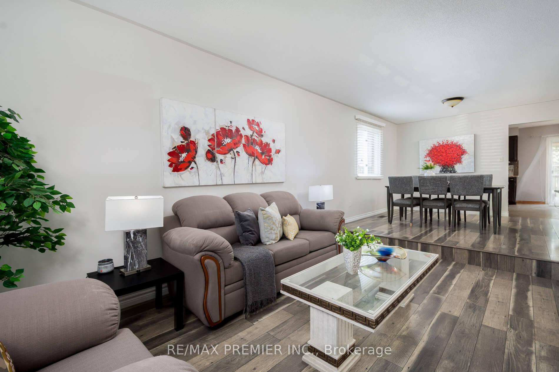 Photo 7 of 32 Buchanan Drive, Haldimand — HOMEH