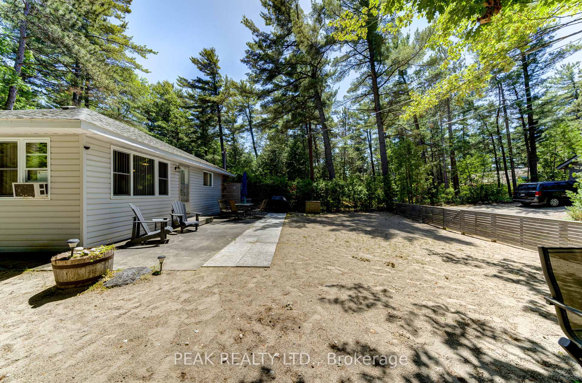 Photo 18 of 35 Lakeside Drive, Tiny, Rural Tiny — HOMEH