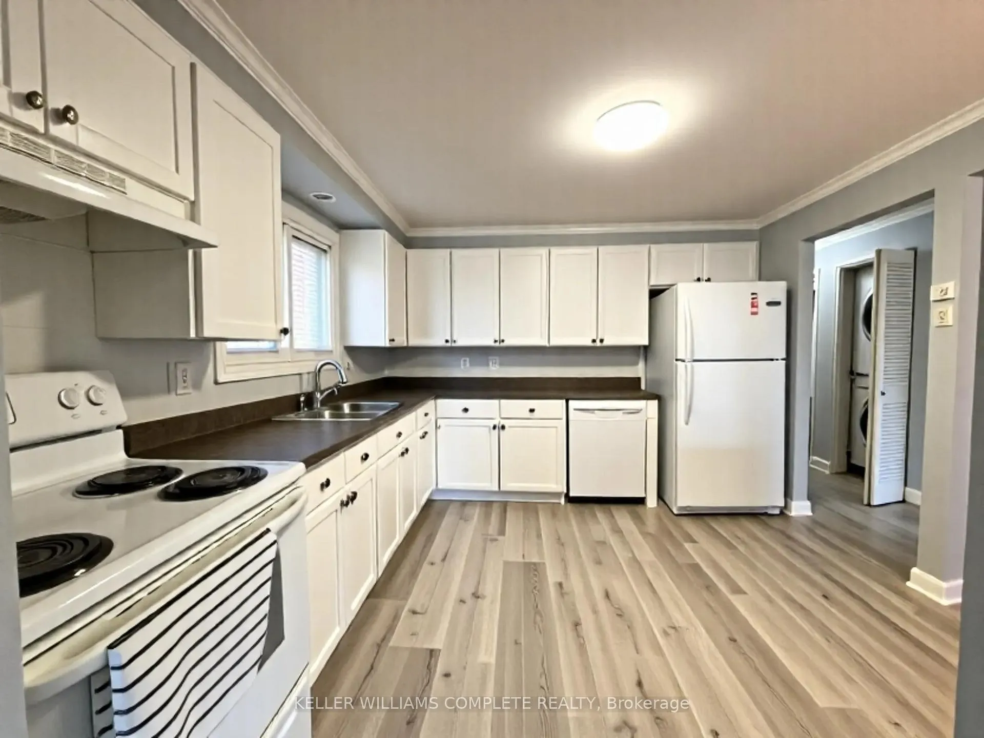 Photo 7 of Unit A, 255 Blackhorne Drive, Kitchener — HOMEH