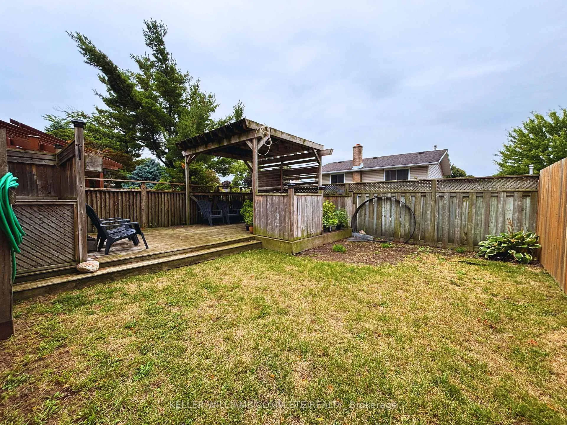 Photo 16 of Unit A, 255 Blackhorne Drive, Kitchener — HOMEH