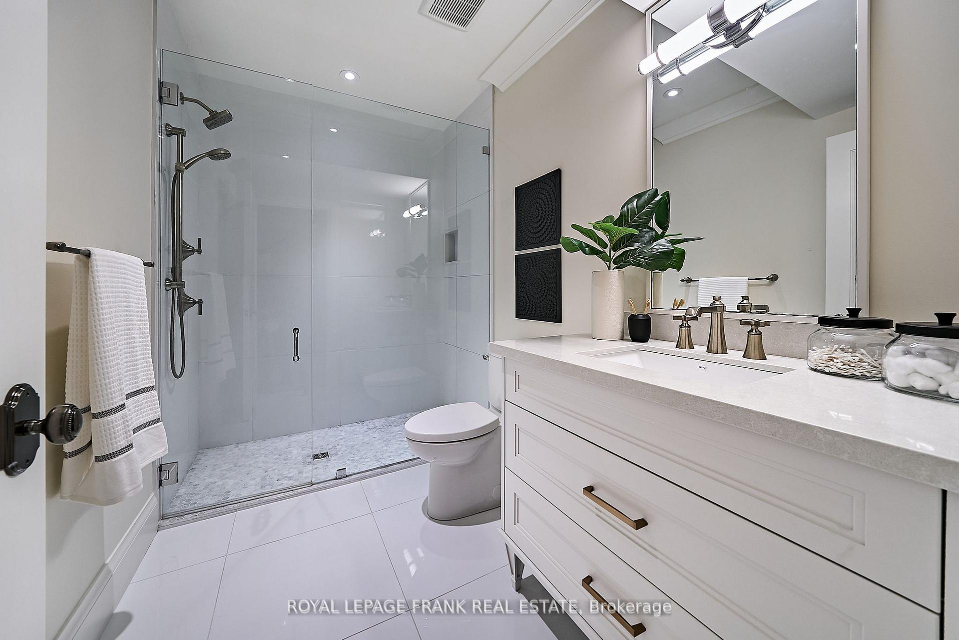 Photo 20 of 108 Oakside Drive, Uxbridge — HOMEH
