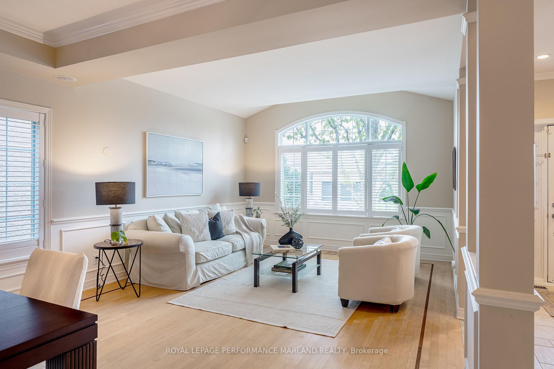 Photo 3 of 3502 Wyman Crescent, Ottawa, Windsor Park Village — HOMEH