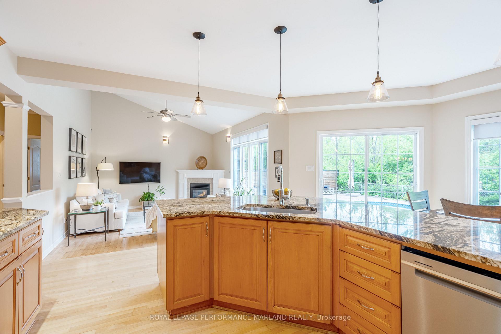 Photo 14 of 3502 Wyman Crescent, Ottawa, Windsor Park Village — HOMEH
