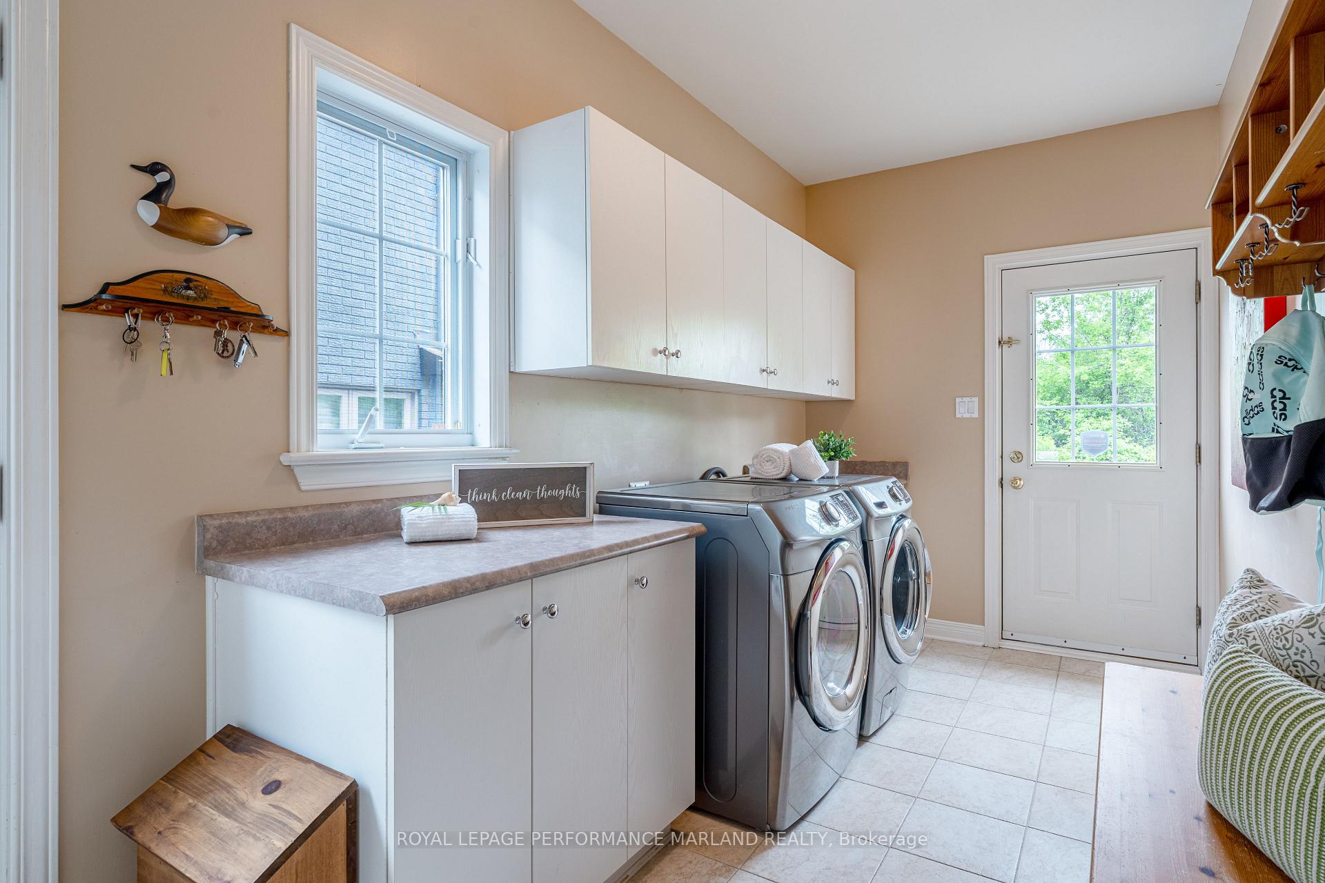 Photo 17 of 3502 Wyman Crescent, Ottawa, Windsor Park Village — HOMEH