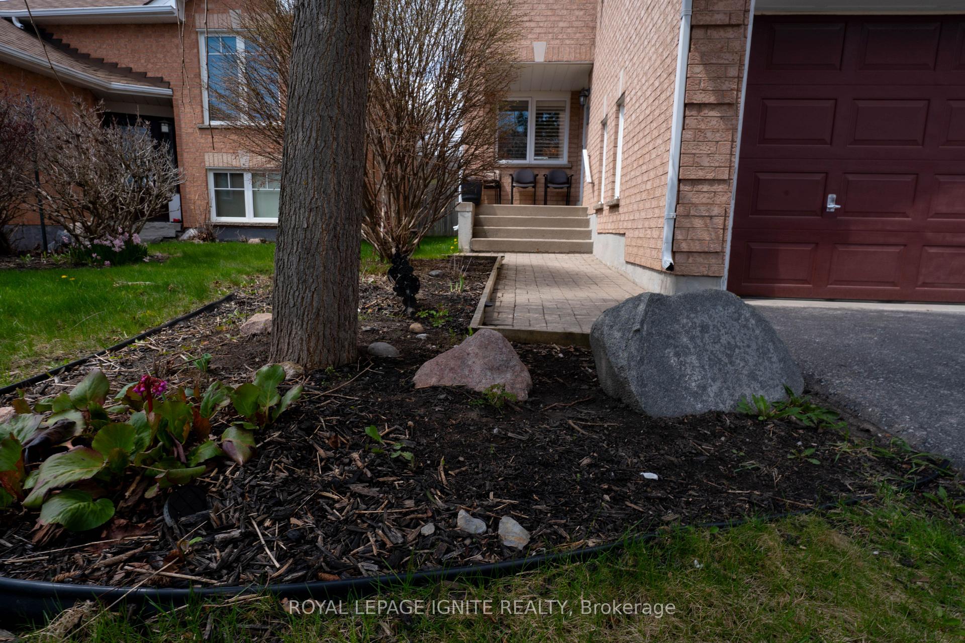 Photo 6 of 82 Elephant Hill Drive, Clarington, Bowmanville — HOMEH