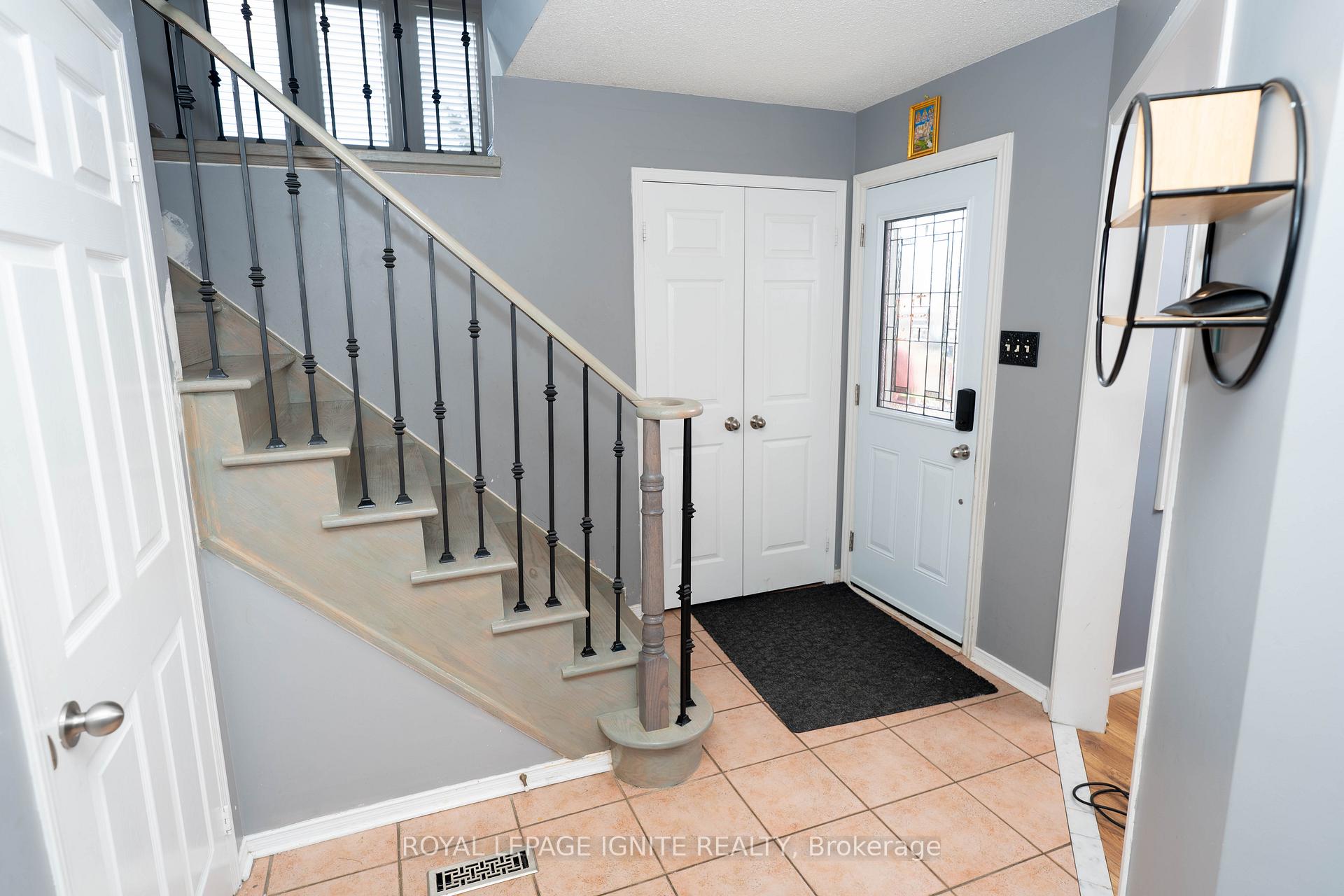 Photo 7 of 82 Elephant Hill Drive, Clarington, Bowmanville — HOMEH