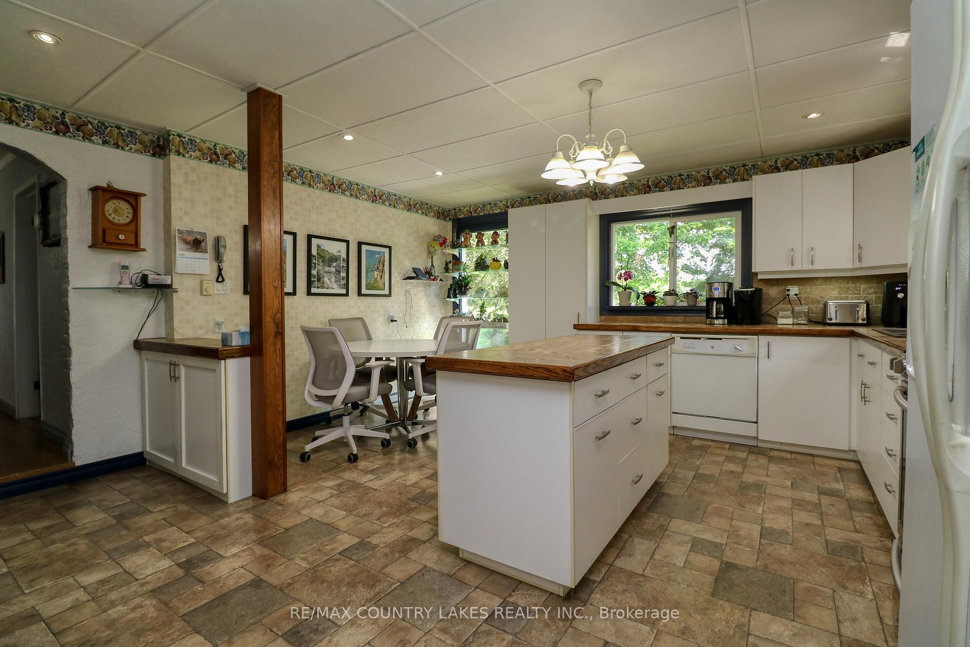 Photo 3 of 1330 Concession 5 Road, Brock, Rural Brock — HOMEH
