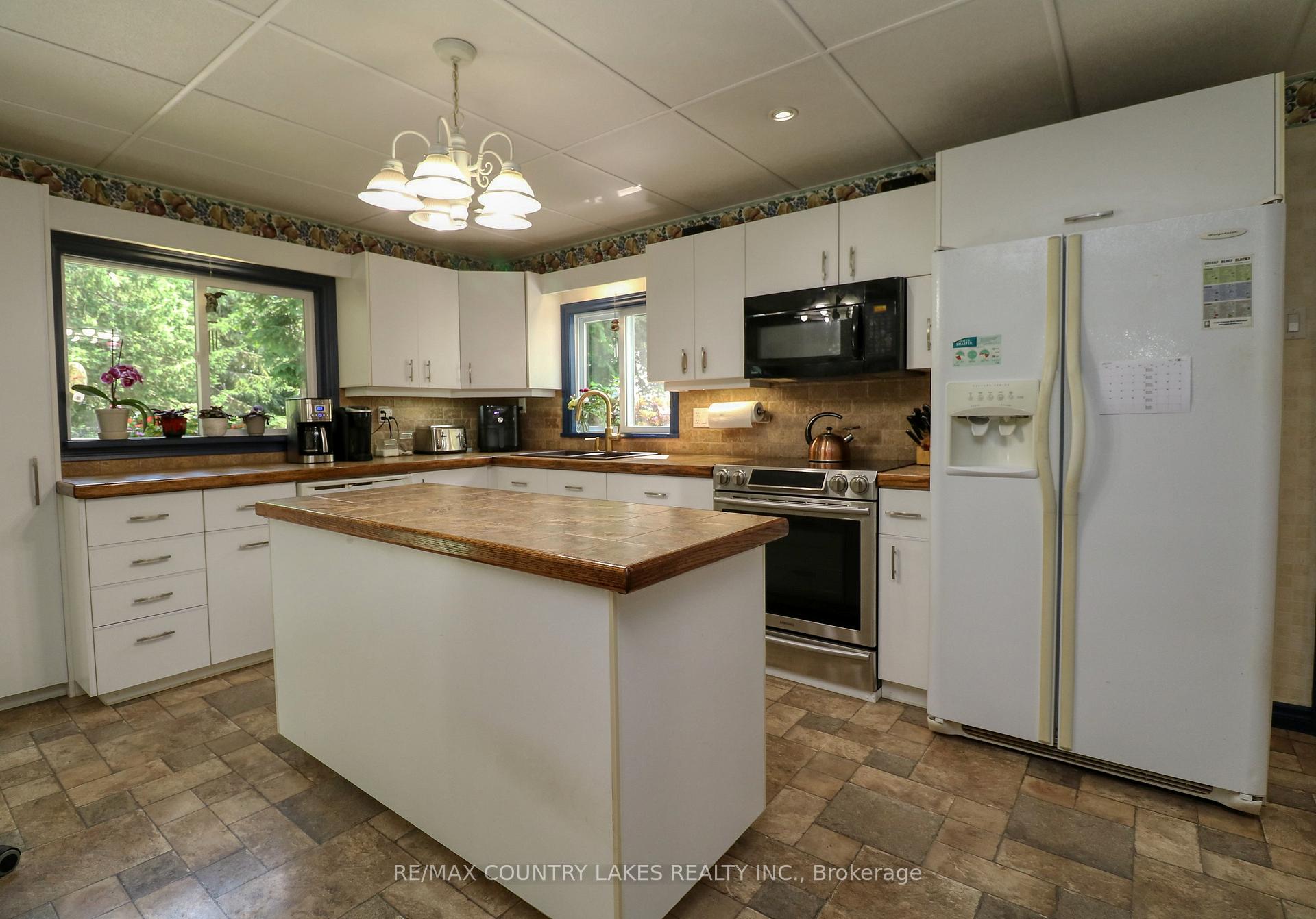 Photo 2 of 1330 Concession 5 Road, Brock, Rural Brock — HOMEH