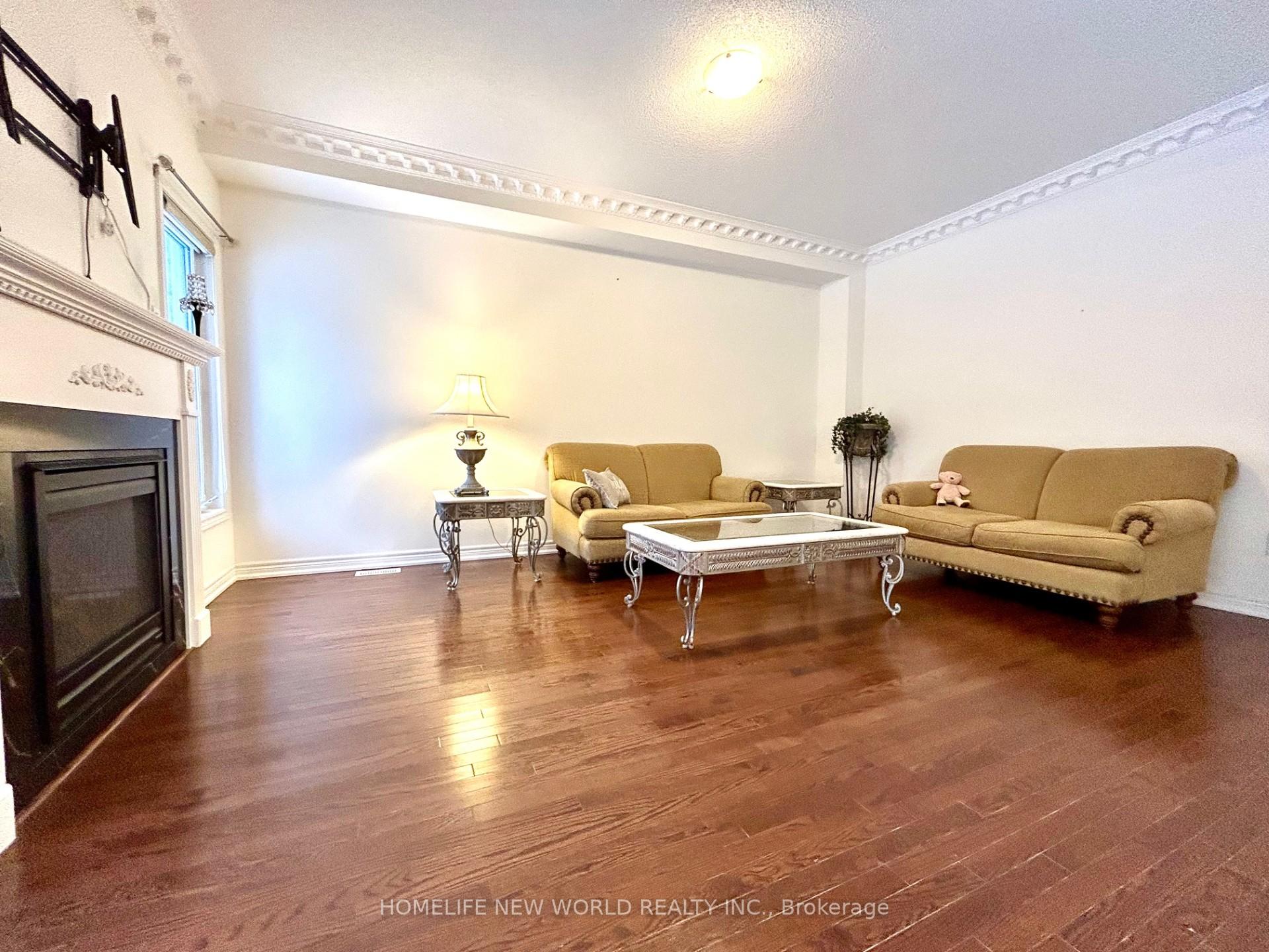 Photo 5 of 64 Thomas Foster Street, Markham, Berczy — HOMEH