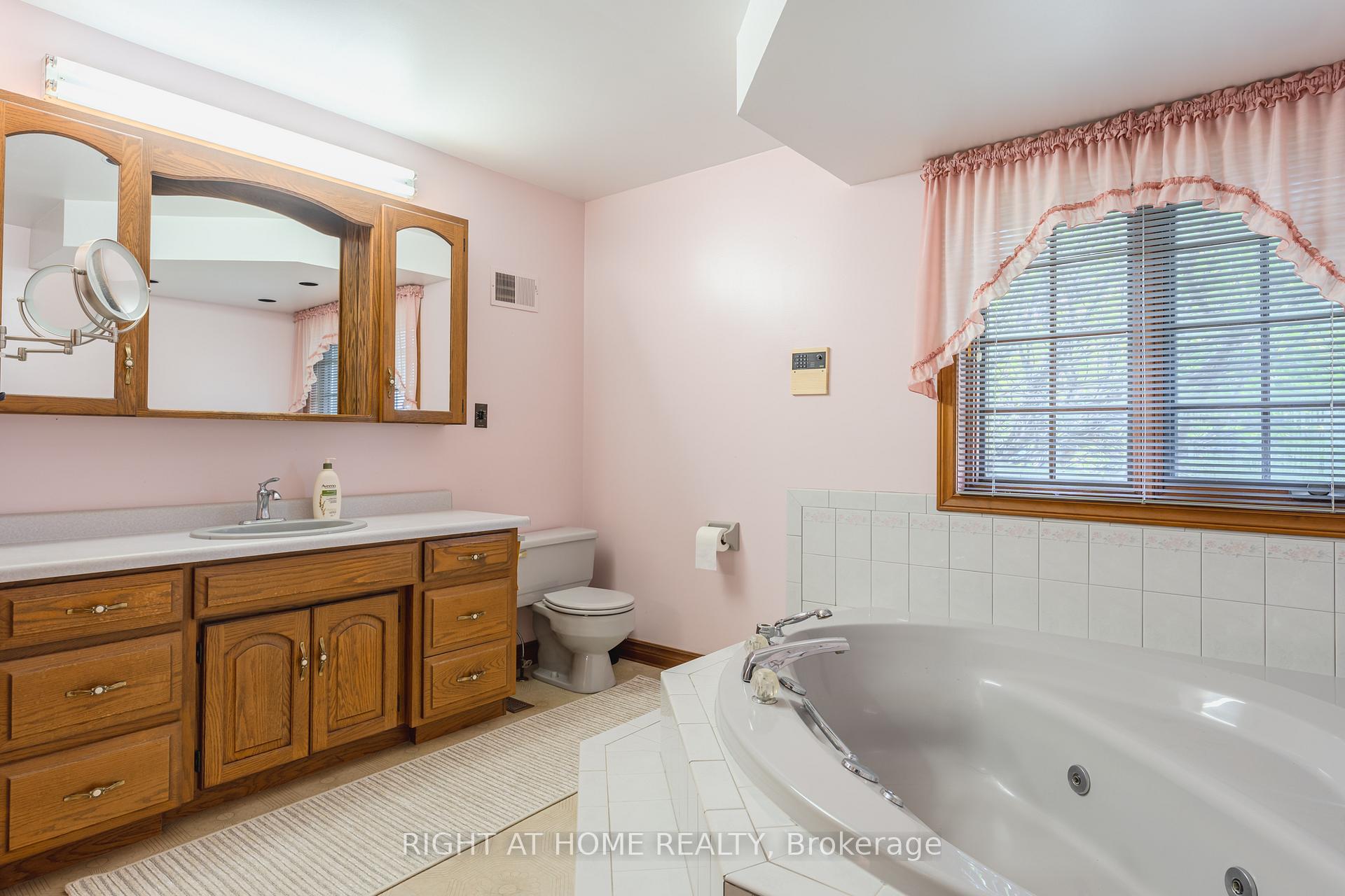 Photo 22 of 425 Golf Club Road, Hamilton, Hannon — HOMEH