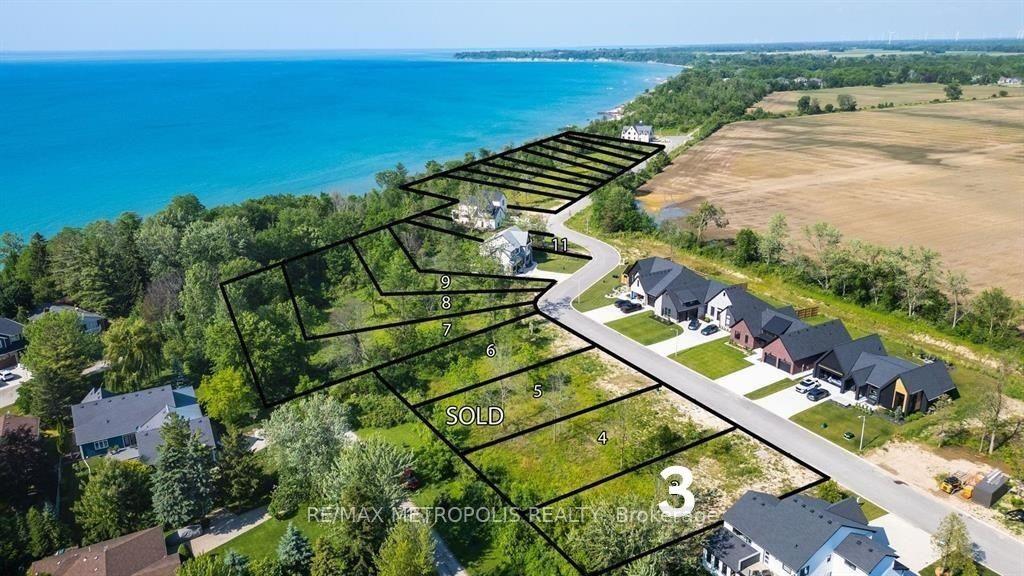 Photo of 7011 Blue Coast Heights