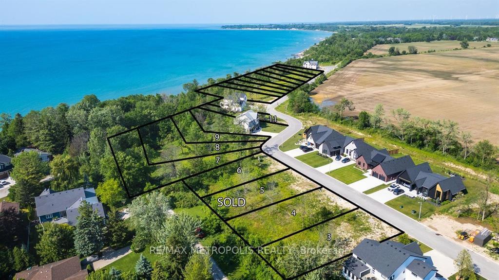 Photo 6 of 7049 Blue Coasts Heights, Plympton-Wyoming, Plympton Wyoming — HOMEH