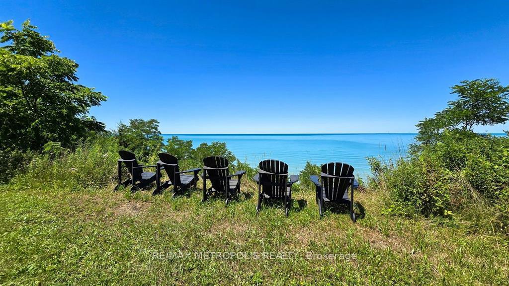 Photo 20 of 7049 Blue Coasts Heights, Plympton-Wyoming, Plympton Wyoming — HOMEH