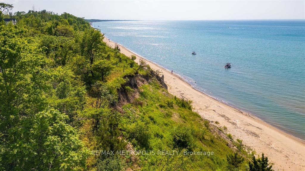 Photo 46 of 7049 Blue Coasts Heights, Plympton-Wyoming, Plympton Wyoming — HOMEH