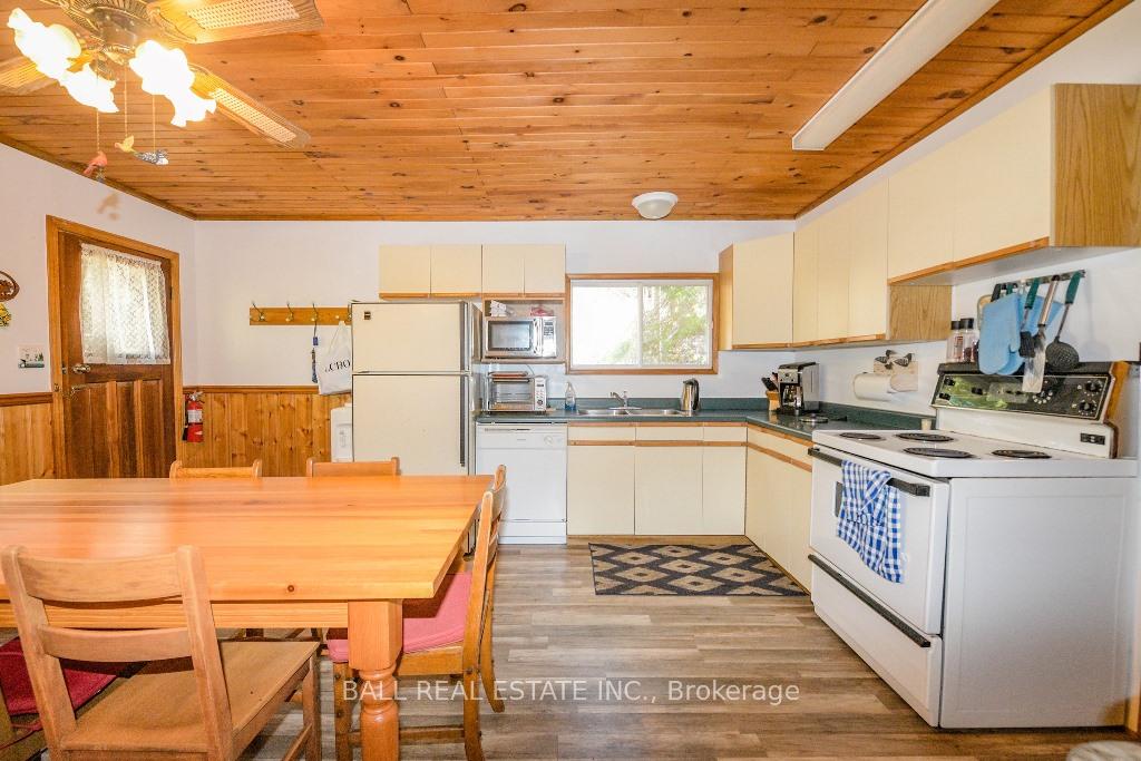 Photo 17 of 1569G Weslemkoon Lake Road, Limerick — HOMEH