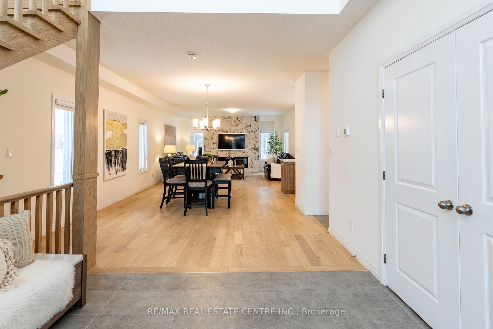 Photo 8 of 104 Dempsey Drive, Stratford — HOMEH