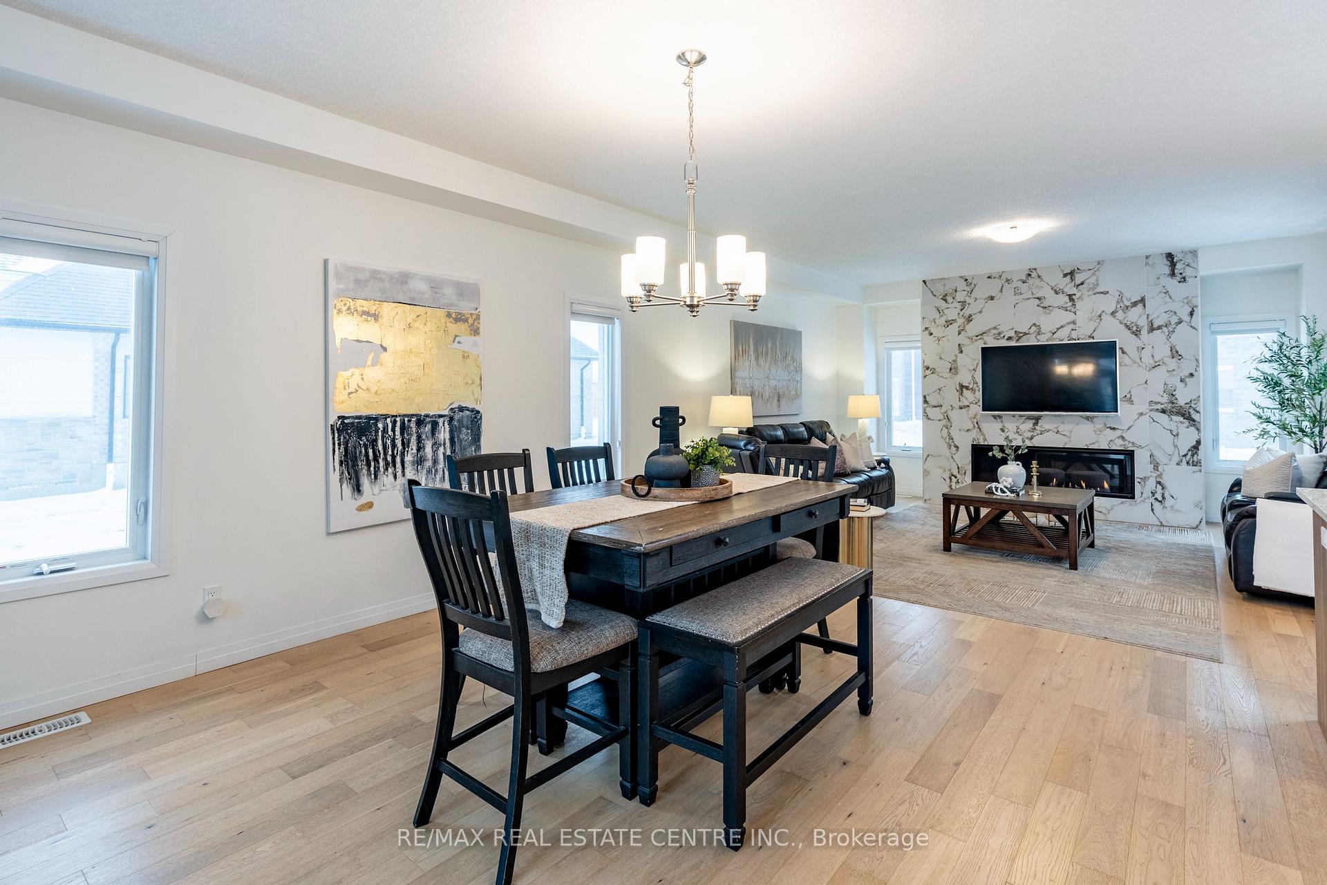 Photo 4 of 104 Dempsey Drive, Stratford — HOMEH
