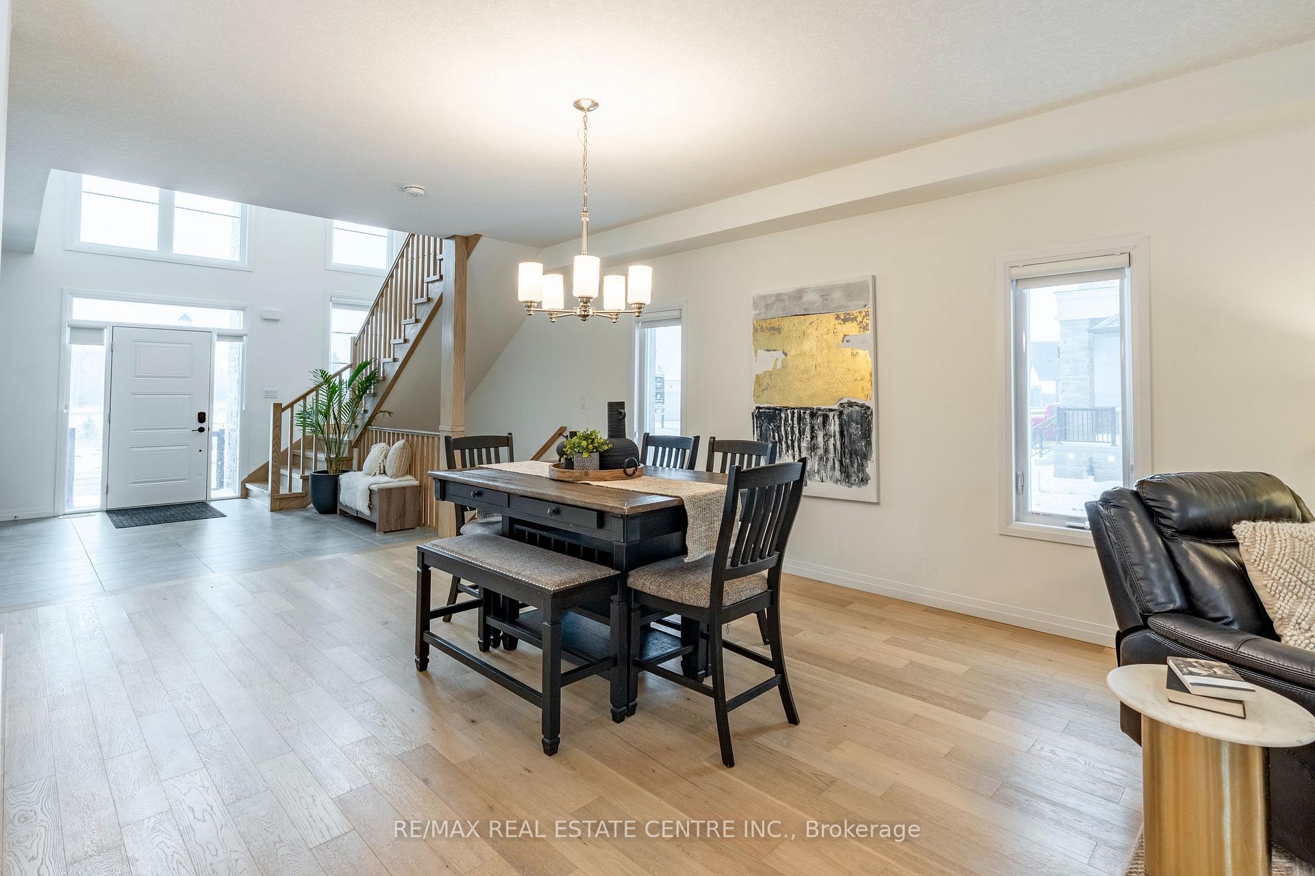Photo 10 of 104 Dempsey Drive, Stratford — HOMEH