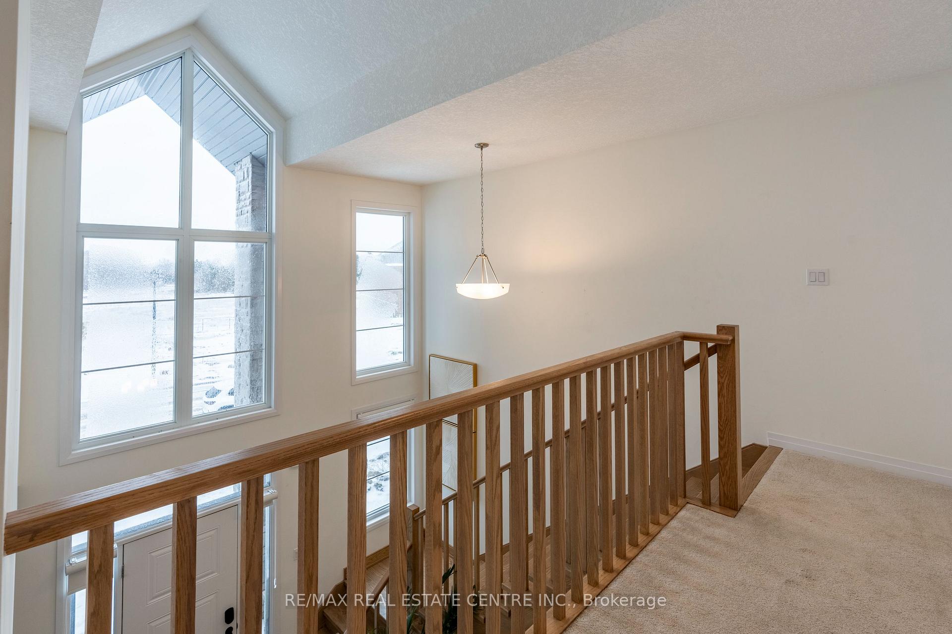 Photo 21 of 104 Dempsey Drive, Stratford — HOMEH