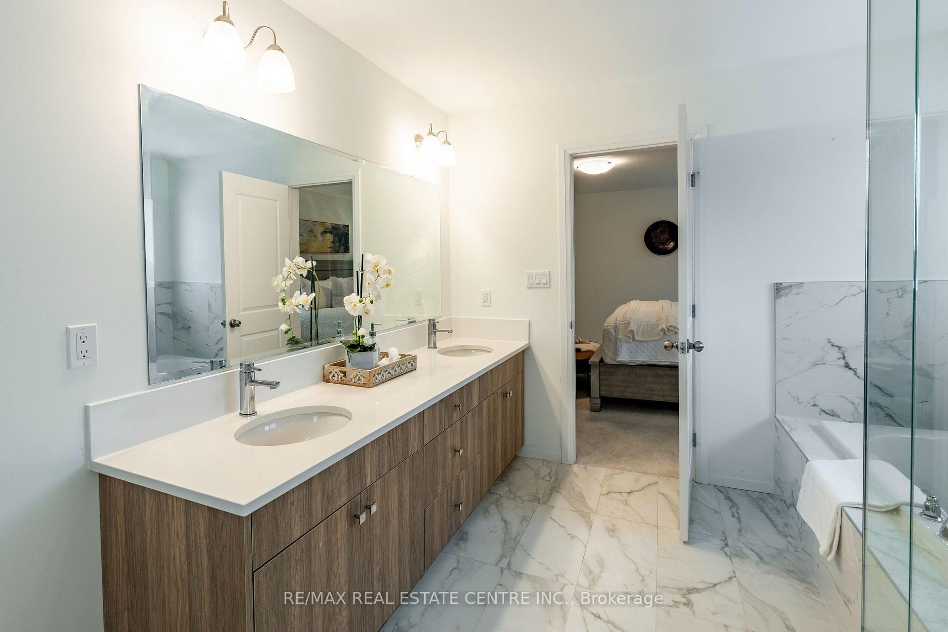 Photo 20 of 104 Dempsey Drive, Stratford — HOMEH