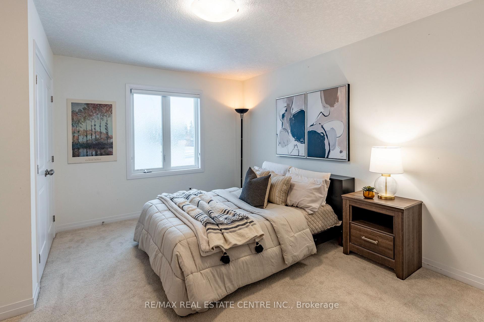 Photo 36 of 104 Dempsey Drive, Stratford — HOMEH