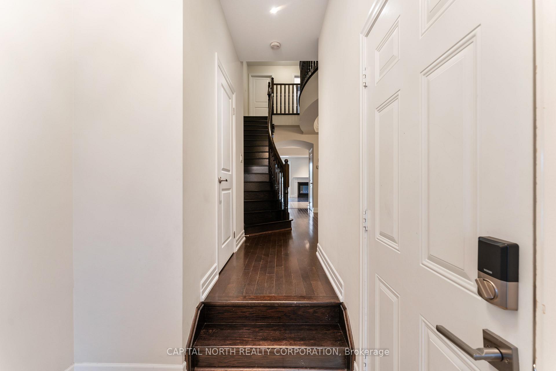 Photo 3 of 64 Alex Campbell Crescent, King, King City — HOMEH