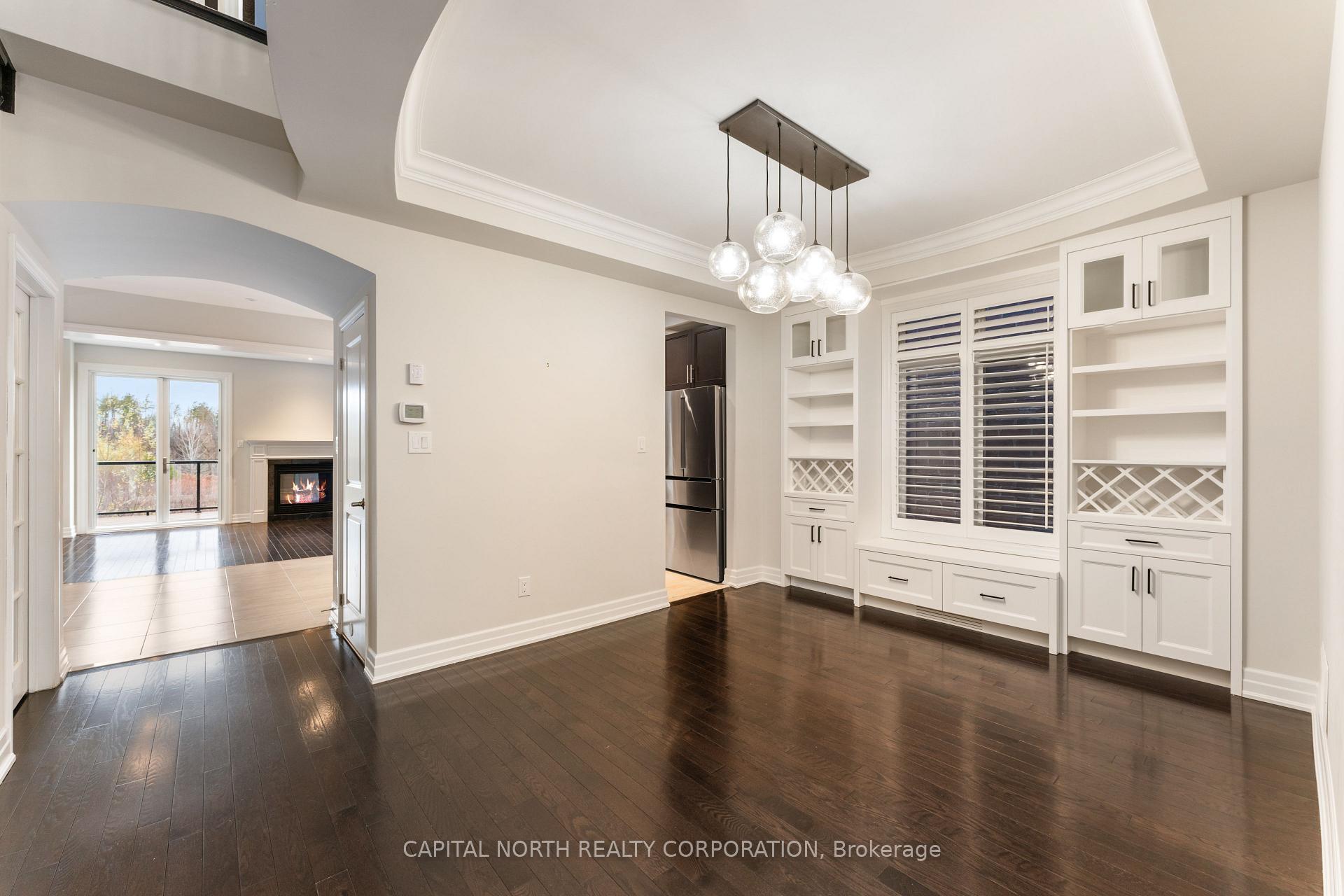 Photo 4 of 64 Alex Campbell Crescent, King, King City — HOMEH