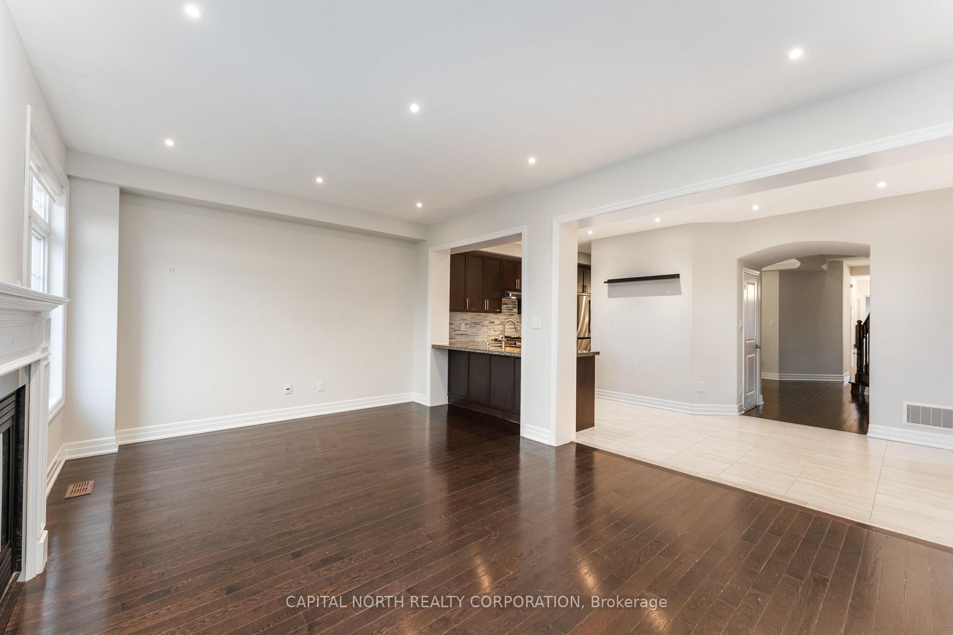 Photo 12 of 64 Alex Campbell Crescent, King, King City — HOMEH