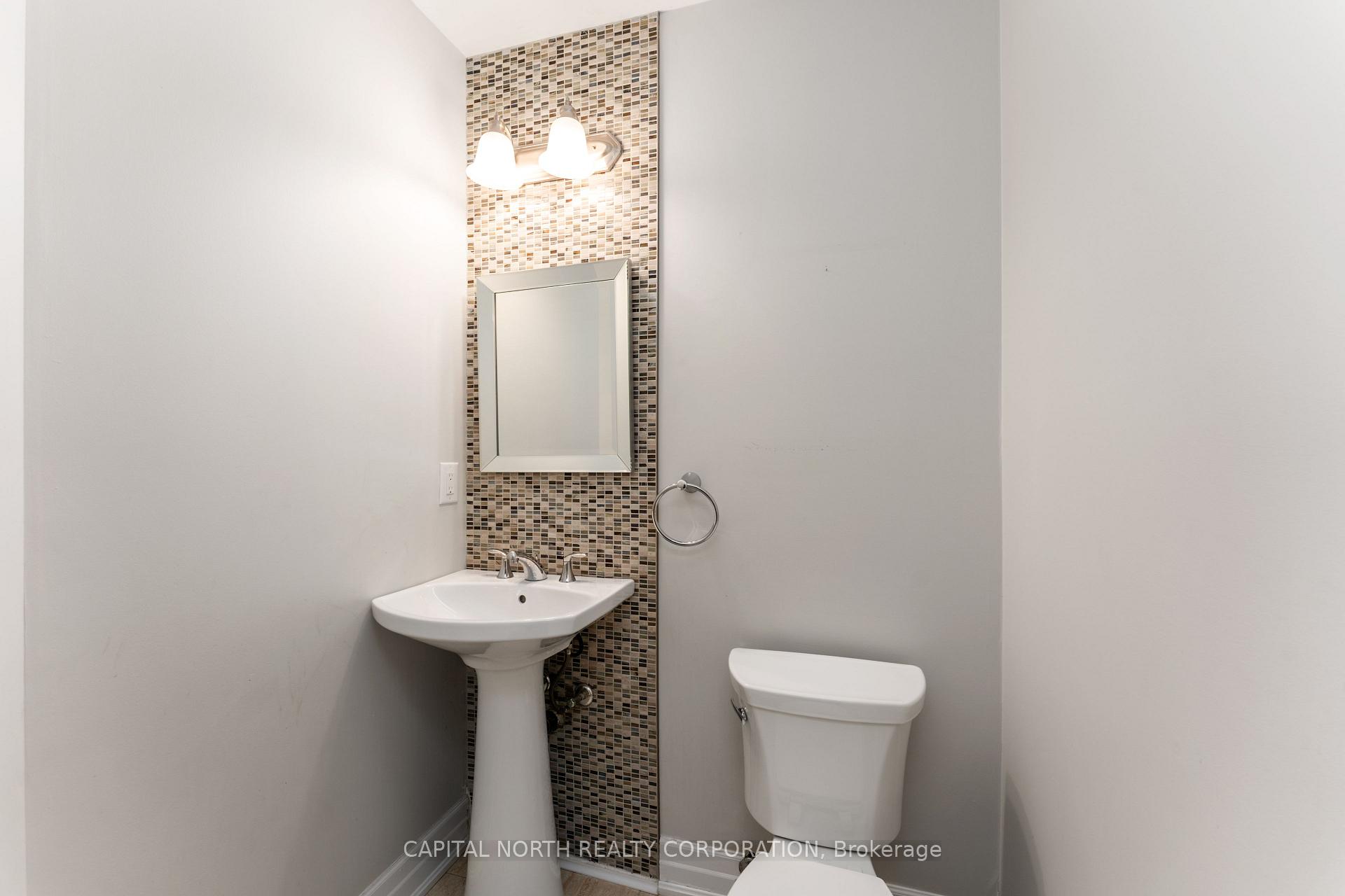 Photo 15 of 64 Alex Campbell Crescent, King, King City — HOMEH