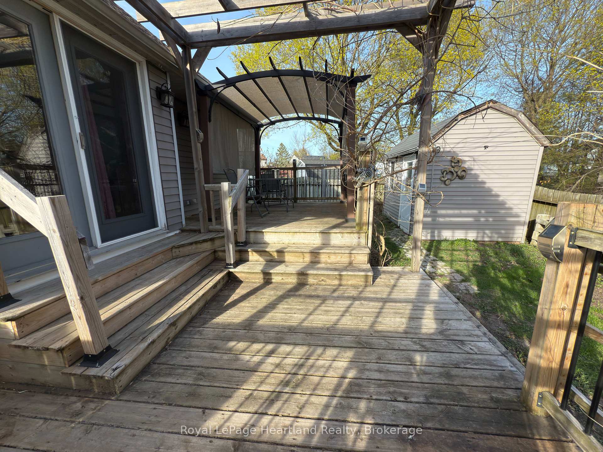 Photo 34 of 32 Regina Road, Huron East, Vanastra — HOMEH