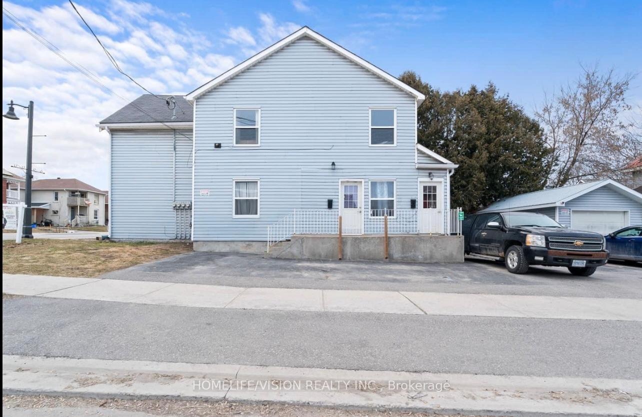 Photo 17 of 78 Front Street S, Orillia — HOMEH