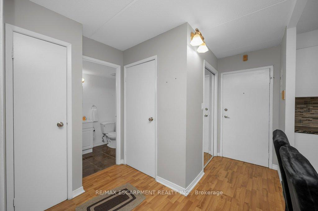 Photo 11 of Unit 402, 41 Rykert Street, St. Catharines, Western Hill — HOMEH