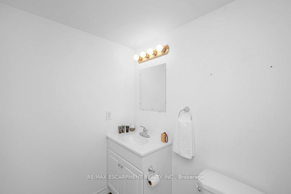 Photo 19 of Unit 402, 41 Rykert Street, St. Catharines, Western Hill — HOMEH