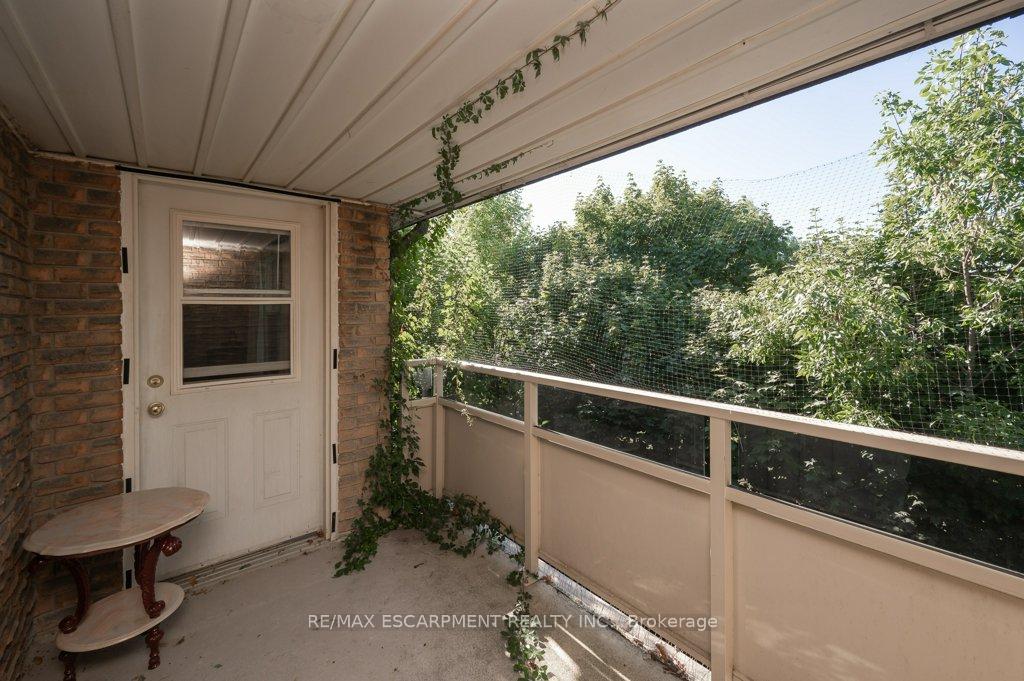Photo 26 of Unit 402, 41 Rykert Street, St. Catharines, Western Hill — HOMEH
