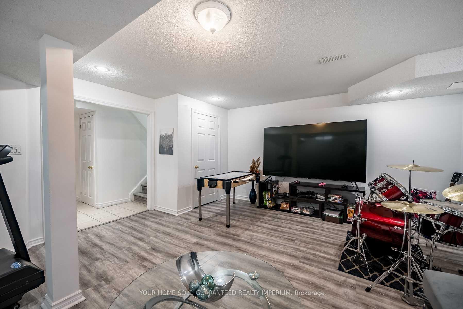 Photo 19 of 73 Sandford Crescent, Whitby, Rolling Acres — HOMEH