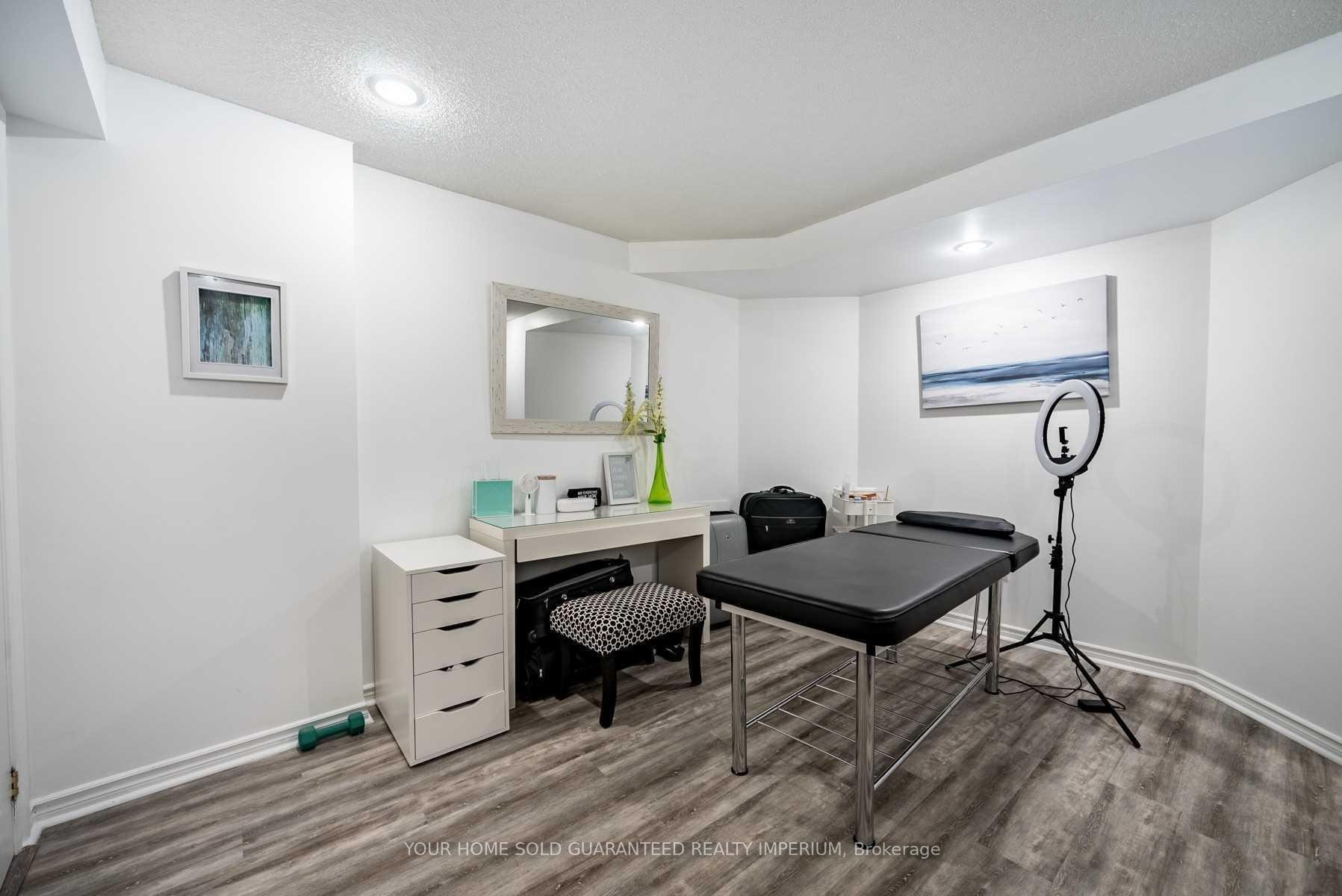 Photo 24 of 73 Sandford Crescent, Whitby, Rolling Acres — HOMEH