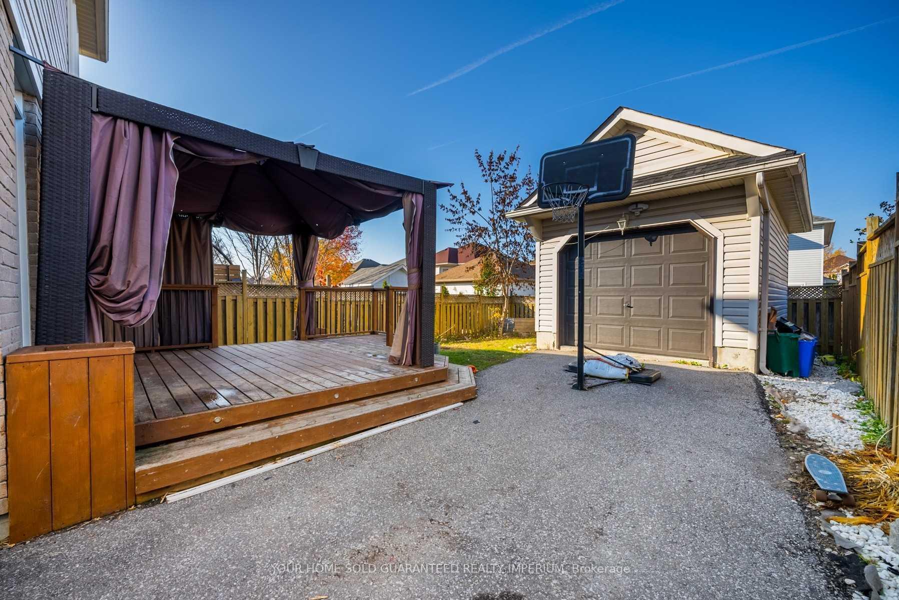 Photo 31 of 73 Sandford Crescent, Whitby, Rolling Acres — HOMEH