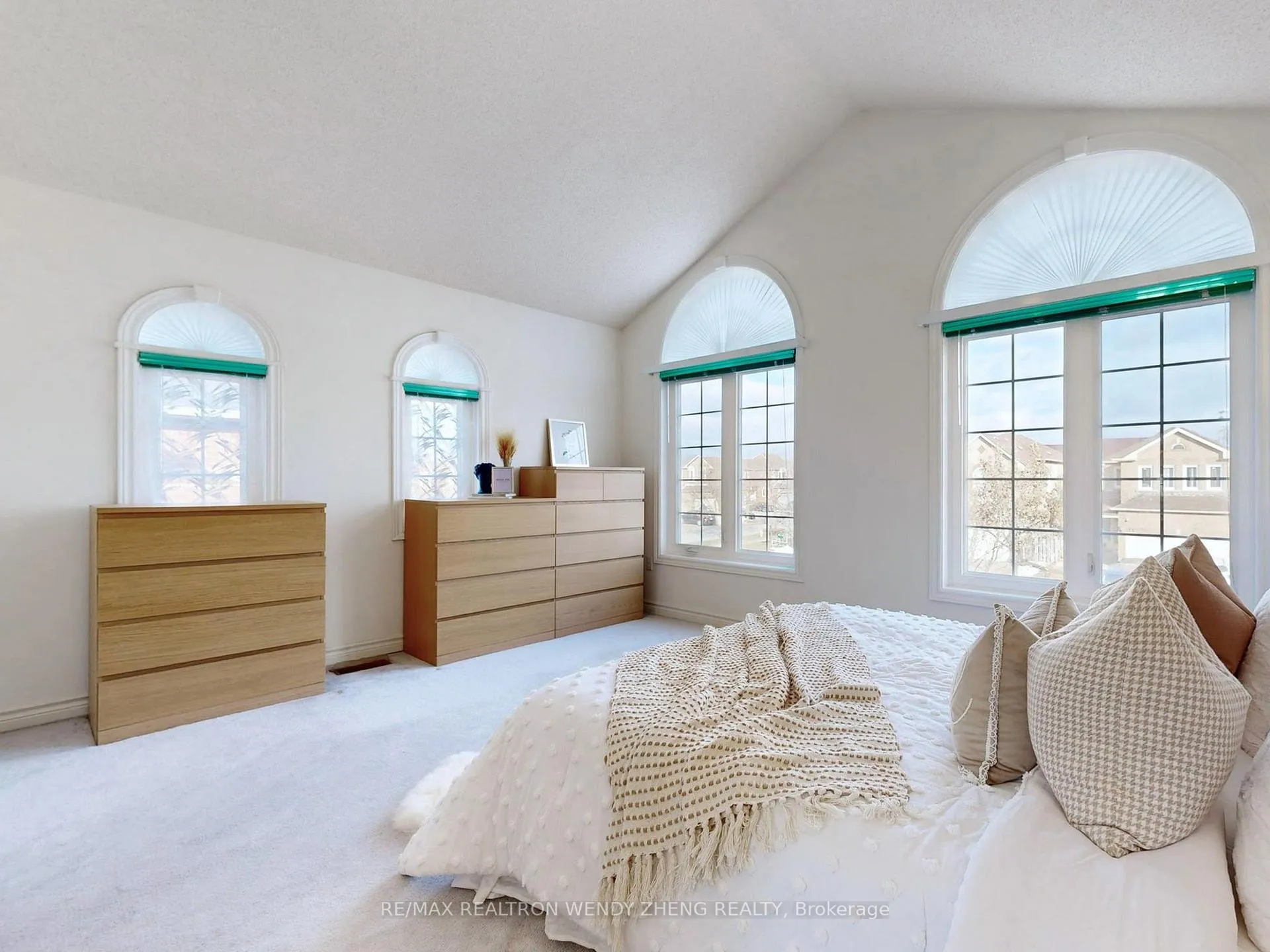 Photo 15 of 75 Macon Place, Markham, Milliken Mills West — HOMEH