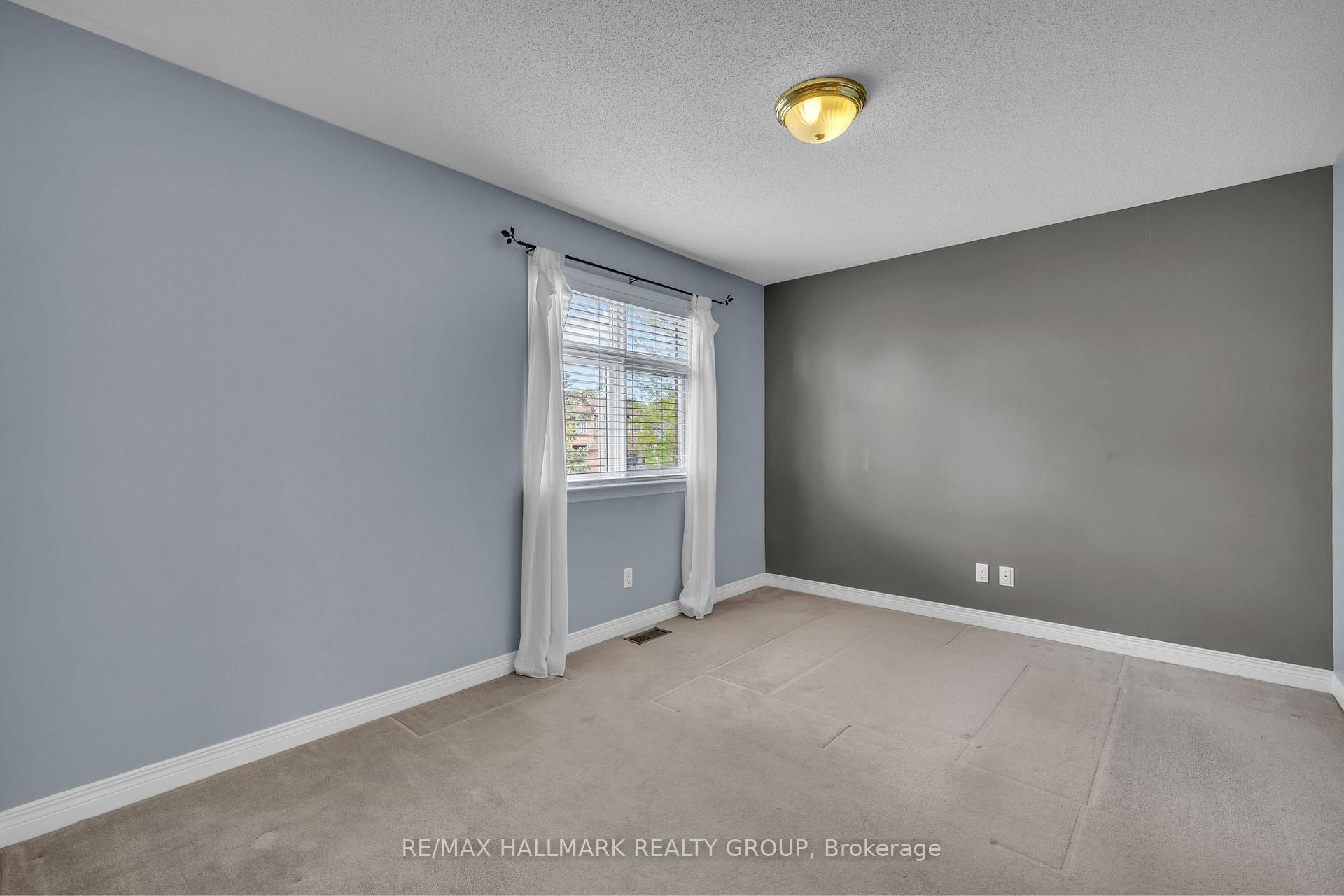 Photo 20 of 124 Kimberwick Crescent, Ottawa, Quinterra — HOMEH