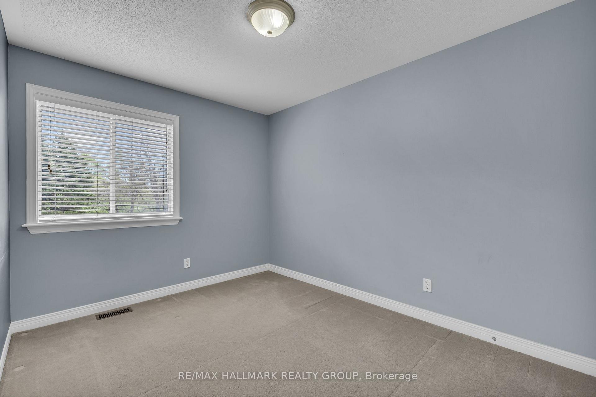 Photo 25 of 124 Kimberwick Crescent, Ottawa, Quinterra — HOMEH