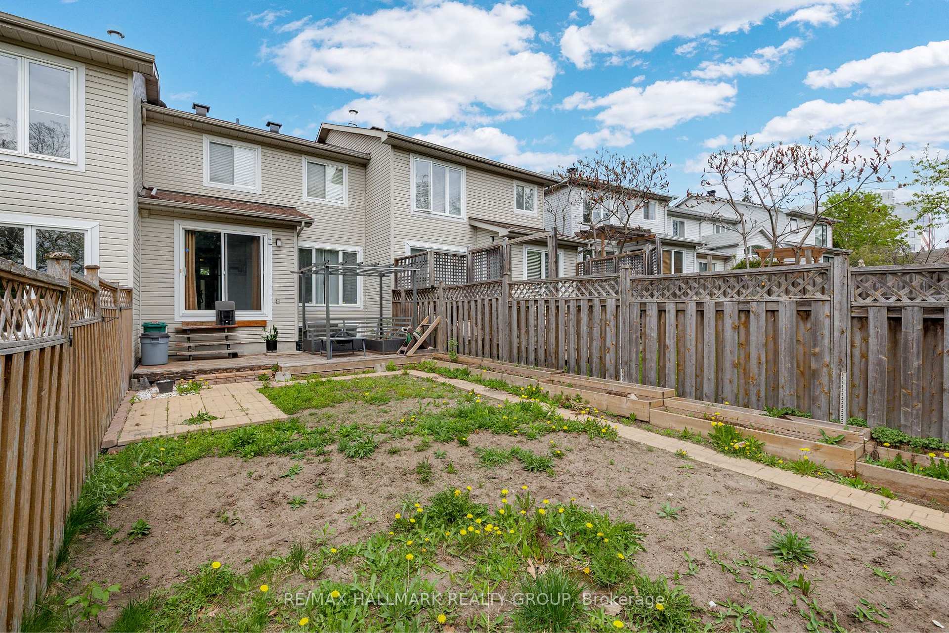 Photo 32 of 124 Kimberwick Crescent, Ottawa, Quinterra — HOMEH